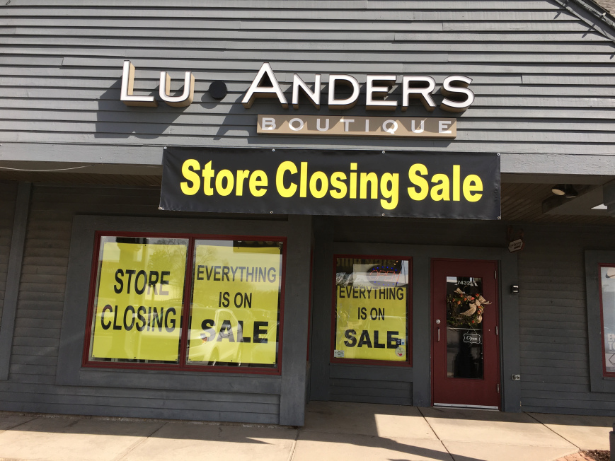 Best Color Combos For Store Closing Signs